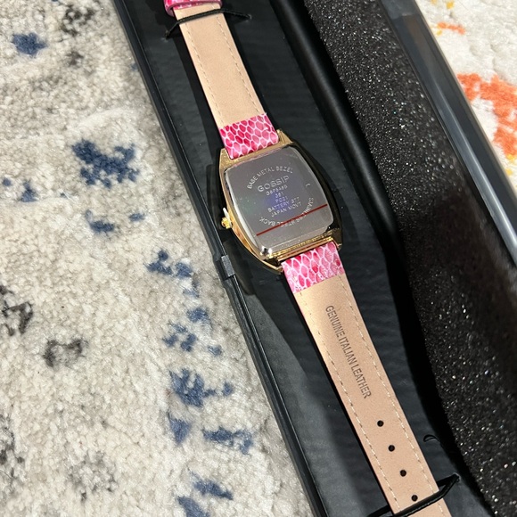 Brand new pink gossip watch in box - Picture 2 of 5